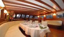 LADY CHRISTA II dining